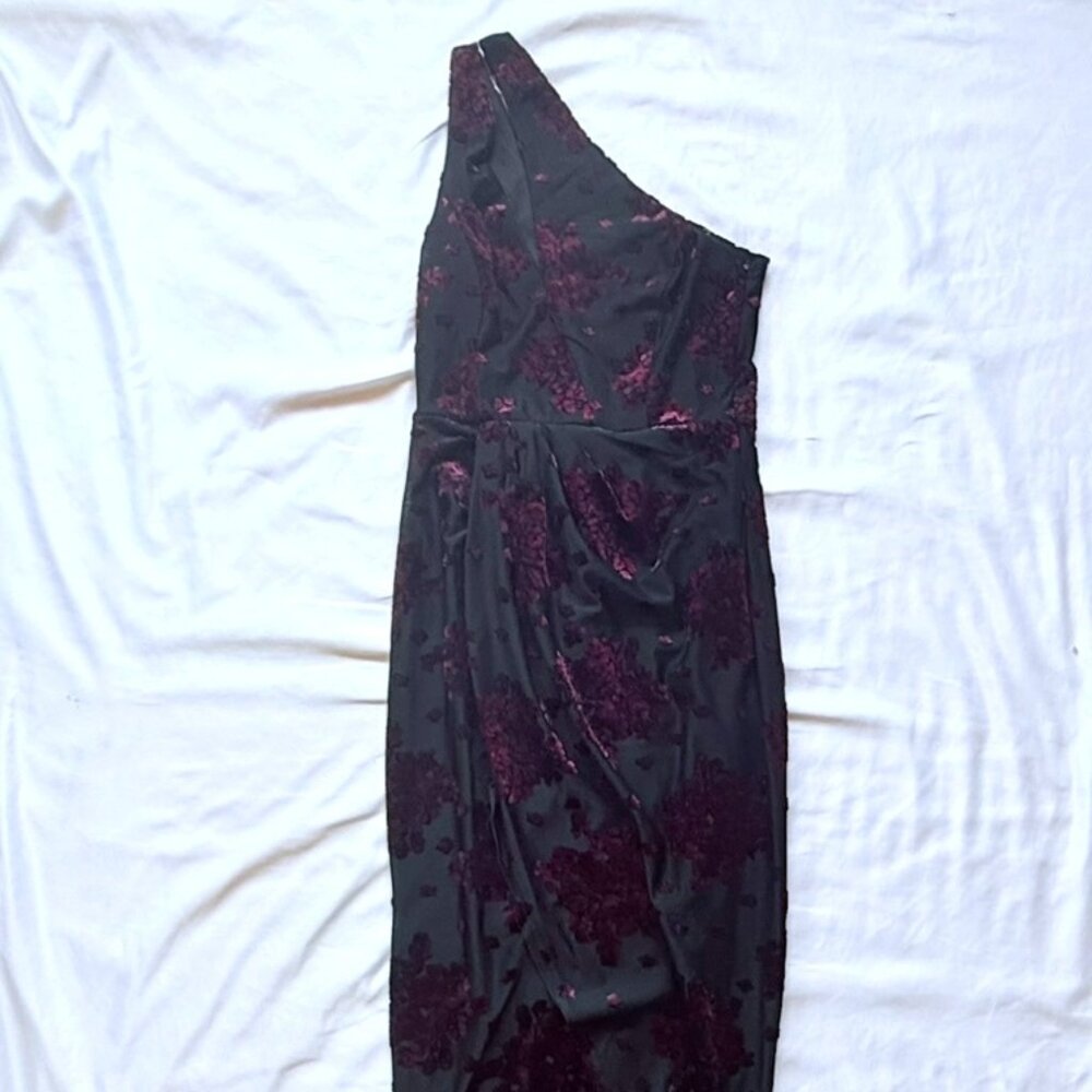 Lulu's Evening Burgundy Velvet One-Shoulder Maxi Dress - Great Condition - XS